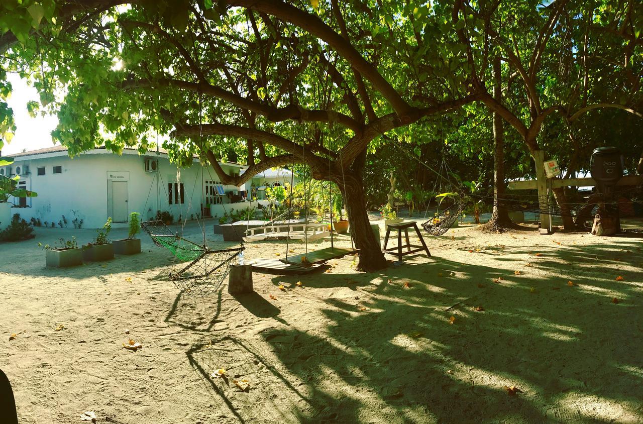 Ocean Vibes Guesthouse Huraa Exterior foto